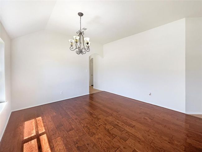 3608 Mahogany Trl, House other with 3 bedrooms, 2 bathrooms and 2 parking in Pearland TX | Image 9