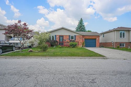13 Massey Dr, Tilbury, ON, N0P2L0 | Card Image