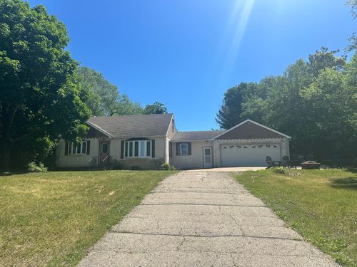 N5298 State Road 35, Onalaska, WI, 54650-9250 | Card Image