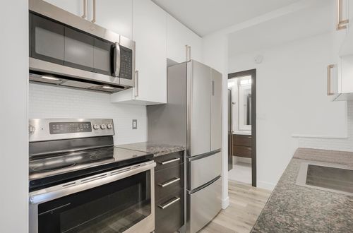 302-170 E 3rd St, North Vancouver, BC, V7L1E6 | Card Image