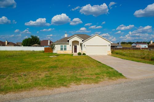 126 Merion Ln, La Vernia, TX, 78121 | Card Image