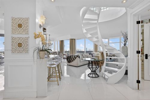 ph9-1000 Island Blvd, Aventura, FL, 33160 | Card Image