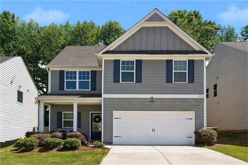 48 Ulsh Park Dr, Newnan, GA, 30265-2581 | Card Image