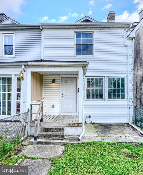 213 Colgate Ave, DUNDALK, MD, 21222-4211 | Card Image