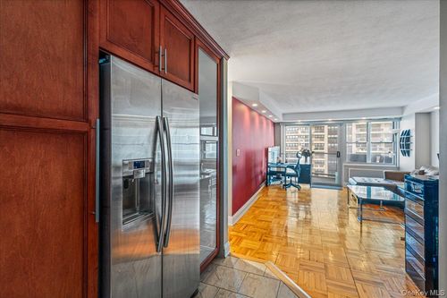 apt-9l-17-85 215th St, Bayside, NY, 11360-1716 | Card Image