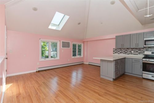 2-100 199th St, Hollis, NY, 11423-3327 | Card Image