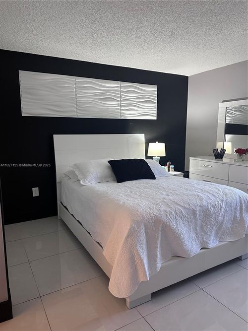 apt-307-8215 Sw 152nd Ave, Miami, FL, 33193-4060 | Card Image