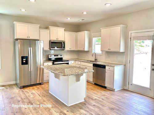 178 Shagbark Ln, Zebulon, NC, 27597-9729 | Card Image