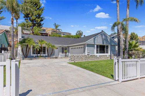 15353 Violetlane Way, Canyon Country, CA, 91387-1862 | Card Image