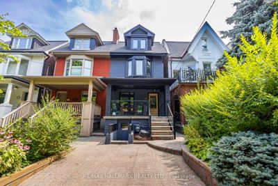 437 Manning Ave, Home with 4 bedrooms, 5 bathrooms and 2 parking in Toronto ON | Image 1