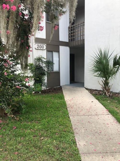 201a-6519 W Newberry Rd, GAINESVILLE, FL, 32605-4333 | Card Image