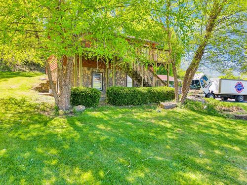 3635 Louisville Rd, Louisville, TN, 37777-3435 | Card Image