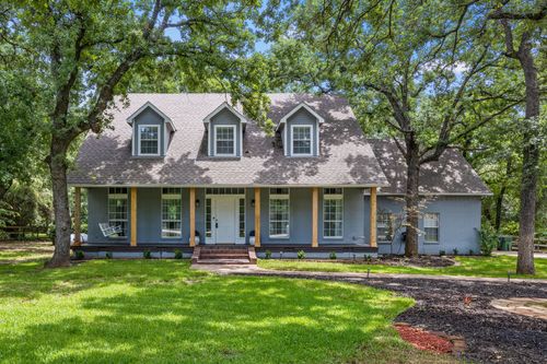 711 Majestic Oaks Dr, Oak Point, TX, 75068-3076 | Card Image