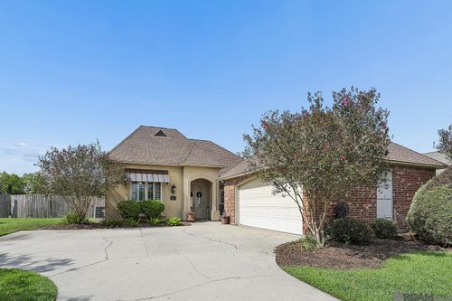 2061 Cypress Cove Ave, Zachary, LA, 70791 | Card Image