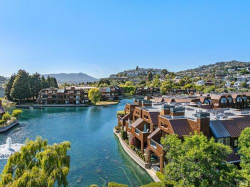 52 Lagoon Vis, Tiburon, CA, 94920-2563 | Card Image