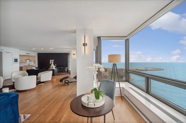 APT-19 - 1418 N Lake Shore Dr, Condo with 3 bedrooms, 4 bathrooms and 2 parking in CHICAGO IL | Image 20
