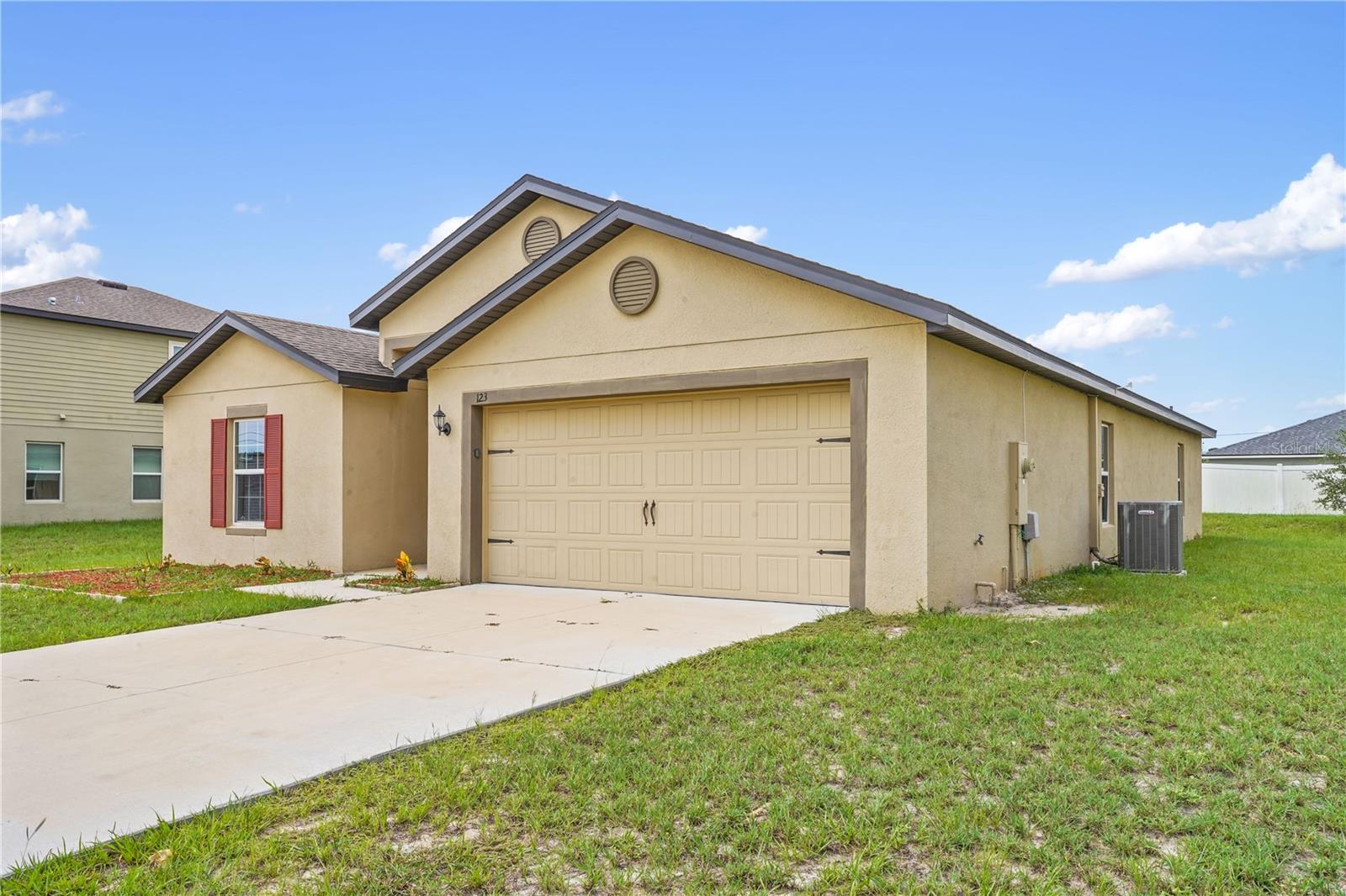 Residential in POINCIANA 4