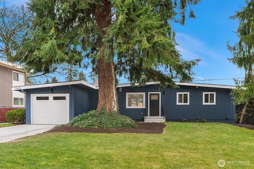 15605 Se 8th St, Bellevue, WA, 98008-4959 | Card Image