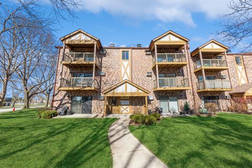 apt-d-751 Dwyer Ave, Arlington Heights, IL, 60005-2431 | Card Image