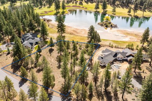 16887 Golden Stone Dr, Sisters, OR, 97759-9696 | Card Image