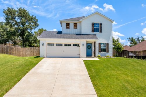 8916 Holt St, Lakeside, TX, 76135-4614 | Card Image