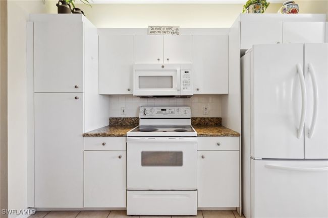 APT-1001 - 14571 Glen Cove Dr, Condo with 3 bedrooms, 2 bathrooms and null parking in FORT MYERS FL | Image 16