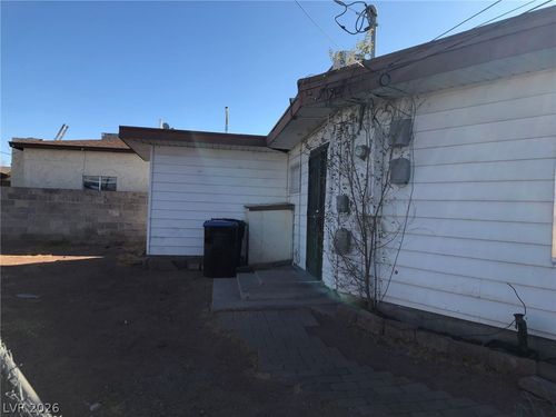 b-227 Kansas Ave, Henderson, NV, 89015-2325 | Card Image