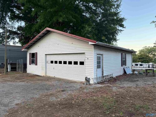 40 Buttercup Dr, Guntersville, AL, 35976-8609 | Card Image