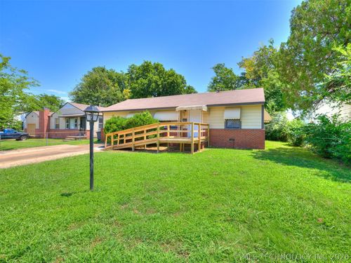 823 N Darlington Ave, Tulsa, OK, 74115-6406 | Card Image