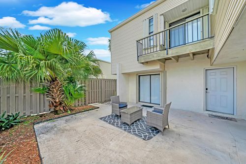 1630 Shaker Cir, Wellington, FL, 33414-5791 | Card Image