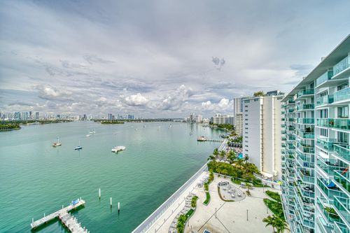 apt-1423-1000 West Ave, Miami Beach, FL, 33139-4729 | Card Image