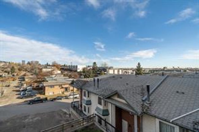 3 - 52 38a Ave Sw, Home with 2 bedrooms, 1 bathrooms and 1 parking in Calgary AB | Image 27