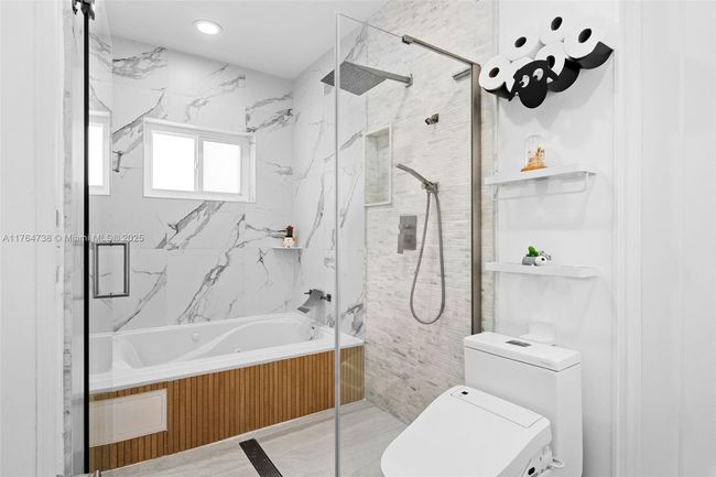 7770 Hawthorne Ave, House other with 4 bedrooms, 3 bathrooms and null parking in Miami Beach FL | Image 24