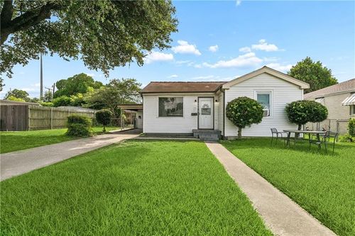 300 Pasadena Ave, Metairie, LA, 70001-4837 | Card Image