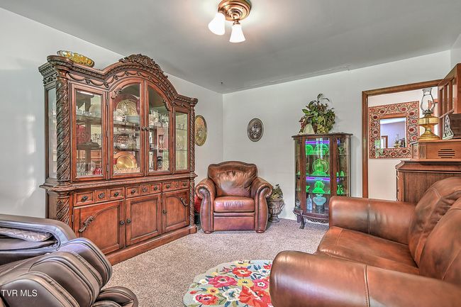24483 Cave Creek Rd, House other with 5 bedrooms, 3 bathrooms and null parking in Abingdon VA | Image 12