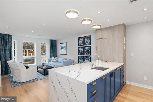 r-7313 Woodmont Ave, BETHESDA, MD, 20814-2931 | Card Image