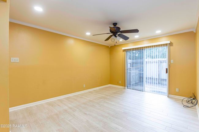 Living Room 2 | Image 6