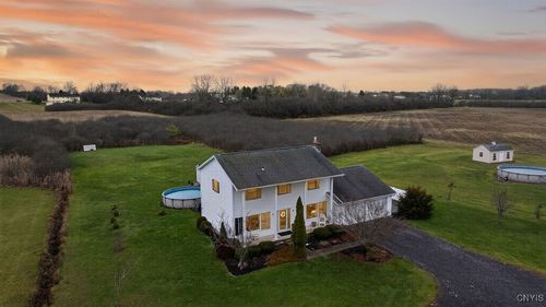 5461 Mobbs Rd, Auburn, NY, 13021-8735 | Card Image