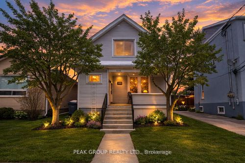 6289 Ker St, Niagara Falls, ON, L2G1X7 | Card Image