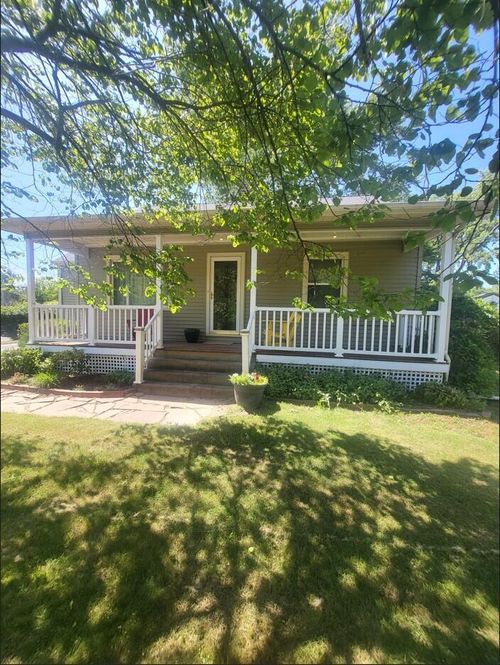 14840 Marquette Rd, Lakeside, MI, 49128-9781 | Card Image
