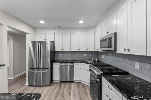 68 Ginger Dr, WEST DEPTFORD, NJ, 08086-2416 | Card Image