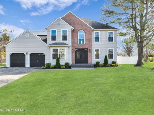 2 Fred Jahn Dr, Freehold, NJ, 07728-5319 | Card Image