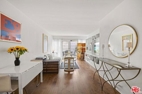 apt-10-1400 N Hayworth Ave, West Hollywood, CA, 90046-3836 | Card Image