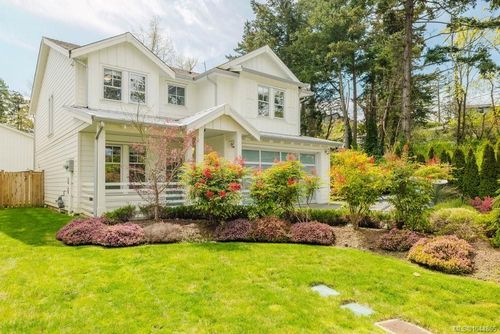 30 Jedburgh Rd, Victoria, BC, V9B1K8 | Card Image