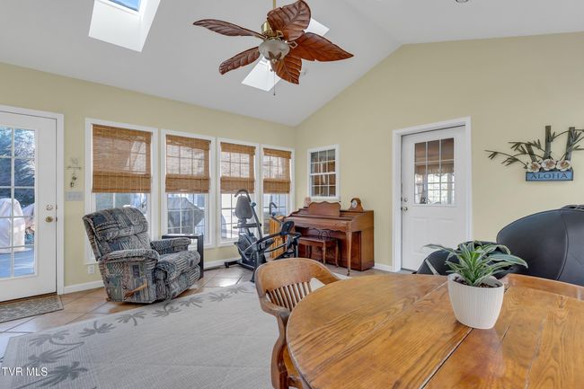 194 New Haven Dr, House other with 4 bedrooms, 3 bathrooms and null parking in Jonesville VA | Image 81