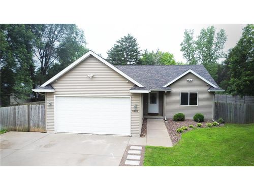 3205 Lilac St, Eau Claire, WI, 54703-0435 | Card Image