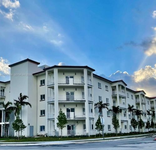 324-10950 Nw 82nd St, Doral, FL, 33178-1754 | Card Image