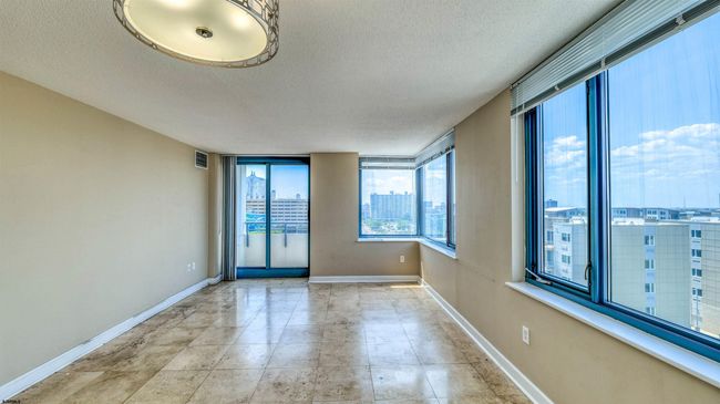 526 Pacific Ave, Condo with 2 bedrooms, 2 bathrooms and null parking in Atlantic City NJ | Image 12