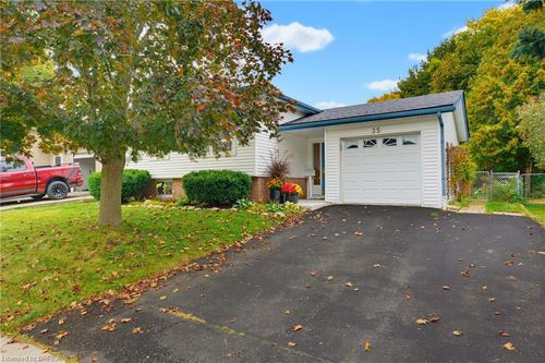 35 Scott Rd, Cambridge, ON, N3C2X5 | Card Image