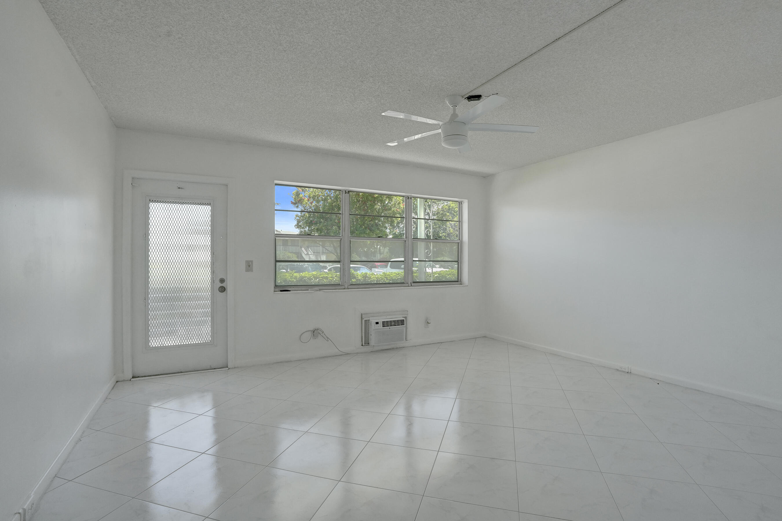 Residential in Deerfield Beach 3